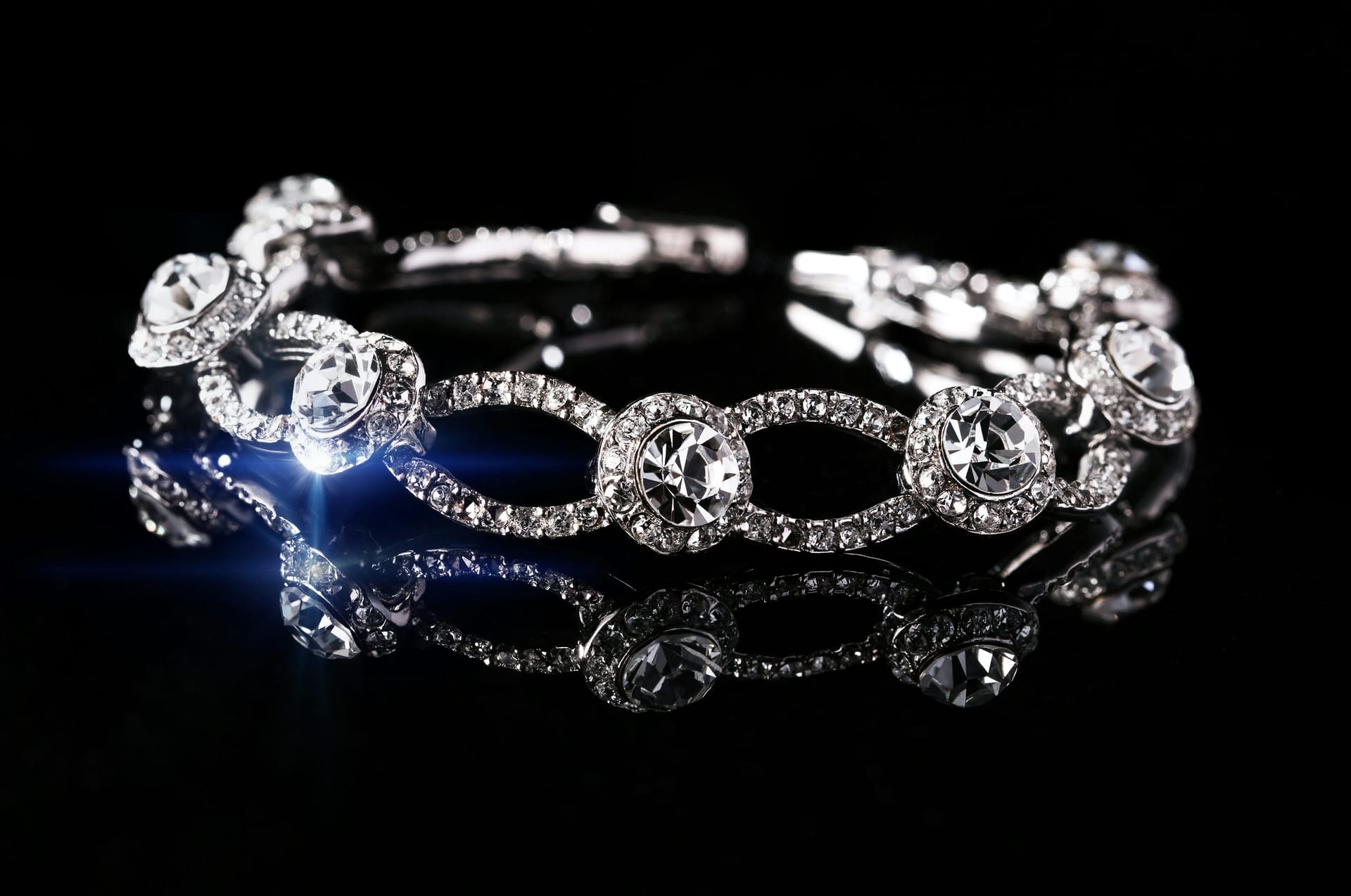 Celebrate Special Moments with London Diamond Jewellers Online