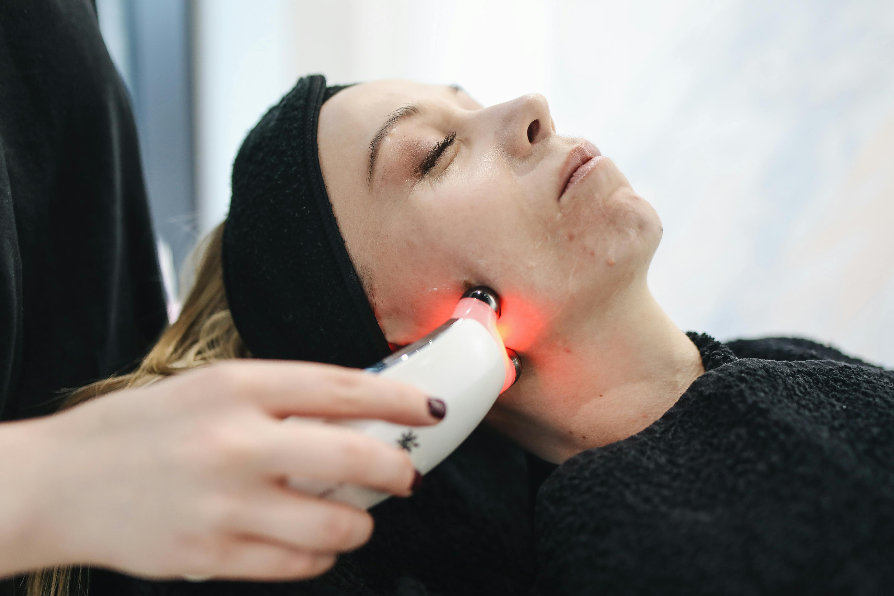 Achieve Flawless Skin with the Best Microneedling Honolulu